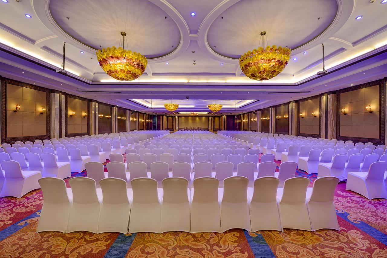 Mayfair Convention Bhubaneswar Exterior foto